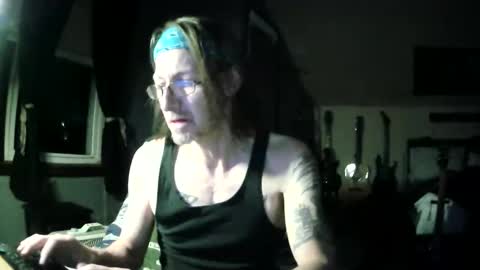 BobbJ online show from April 7, 2026, 3:29 am