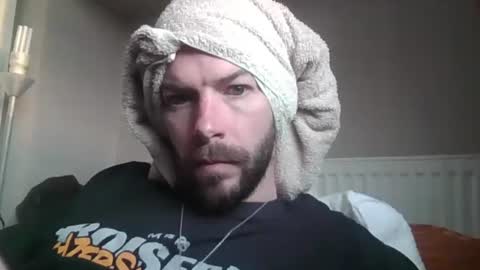 bobbysinger2009 online show from April 25, 2026, 6:27 pm