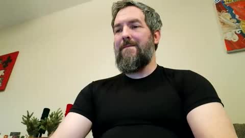 Snapshot of bobchmw chatting on December 17, 2025, 1:17 pm Bobchmw online show from December 17, 2025, 1:17 pm