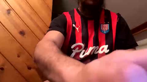 bobmarleybd1420 online show from April 3, 2026, 2:37 pm