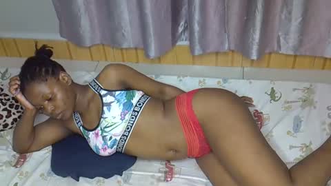 Snapshot of body_desire1 chatting on February 21, 2026, 7:26 pm body_desire1 online show from February 21, 2026, 7:26 pm