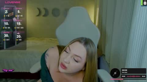  Lina  online show from September 24, 2025, 6:33 pm