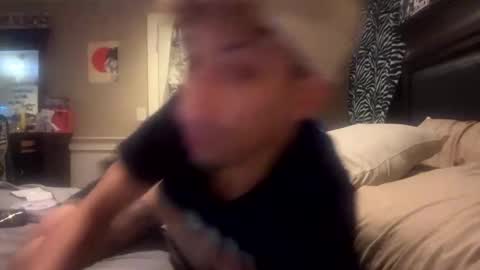 Sailorartemis online show from October 1, 2025, 9:37 am