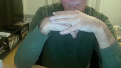 bogus25 online show from December 18, 2025, 11:00 pm