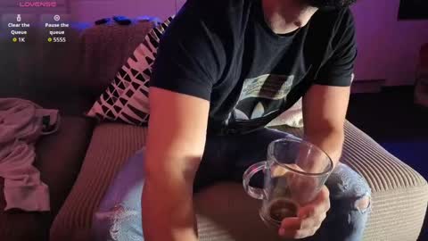 boiteasex online show from April 24, 2026, 5:43 am