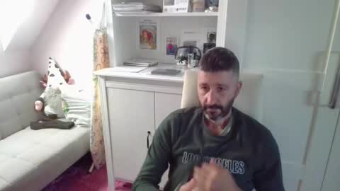 Snapshot of bojanin chatting on September 17, 2025, 9:44 am bojanin online show from September 17, 2025, 9:44 am