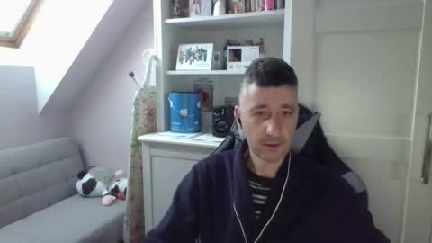 Snapshot of bojanin chatting on December 21, 2025, 8:54 am bojanin online show from December 21, 2025, 8:54 am