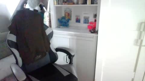 Snapshot of bojanin chatting on August 7, 2026, 4:42 pm bojanin online show from August 7, 2026, 4:42 pm