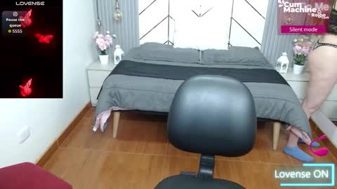 Paris online show from October 6, 2025, 11:46 pm