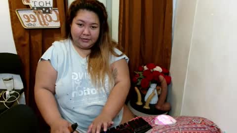 Snapshot of bombaliciouszzz chatting on July 4, 2026, 1:01 am Camille online show from July 4, 2026, 1:01 am