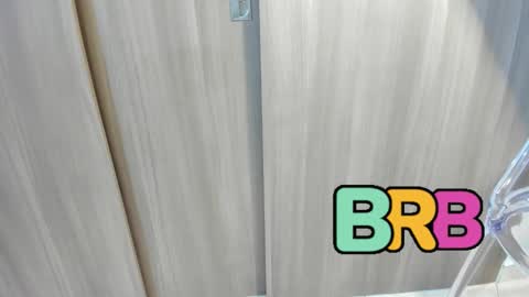 Snapshot of bombon_111 chatting on February 3, 2026, 11:04 am bombon online show from February 3, 2026, 11:04 am