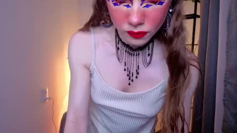 Karen online show from April 21, 2026, 4:12 pm