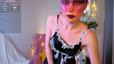 Karen online show from April 26, 2026, 1:53 pm