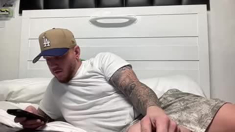 boner4you1994 online show from October 14, 2025, 10:38 am