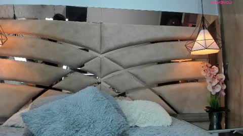 Snapshot of bonet_iris chatting on July 21, 2026, 11:01 am bonet_iris online show from July 21, 2026, 11:01 am