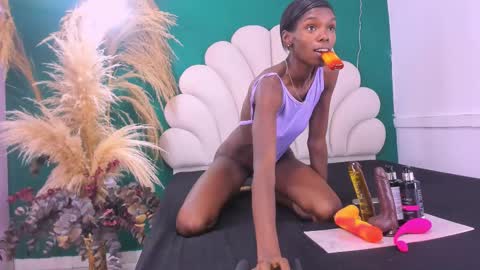 Snapshot of bonieklent chatting on February 17, 2025, 3:58 am bonieklent online show from February 17, 2025, 3:58 am