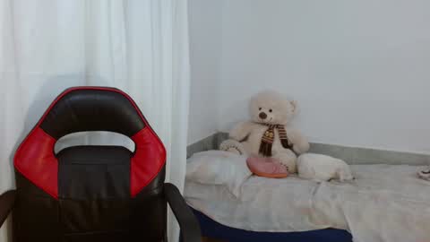 Bonnie online show from December 18, 2024, 3:58 am