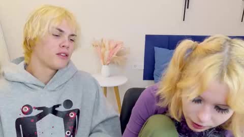 Jessy  Mark online show from October 1, 2025, 5:08 pm