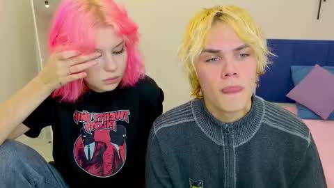 Jessy  Mark online show from October 18, 2025, 5:03 pm