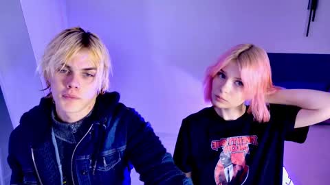 Jessy  Mark online show from November 8, 2025, 5:12 pm