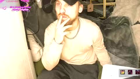 Snapshot of bonnie_and_clyde_11 chatting on March 15, 2026, 7:42 pm Bonnie and Clyde online show from March 15, 2026, 7:42 pm