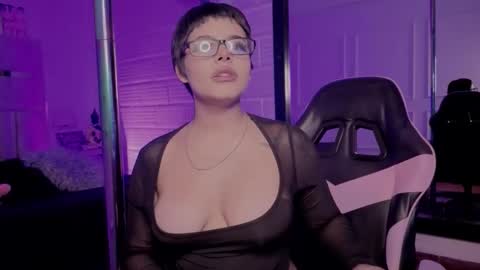 Snapshot of bonnie_anderson chatting on May 19, 2026, 10:49 pm Bonnie Anderson online show from May 19, 2026, 10:49 pm