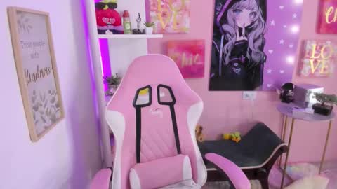 Bonnie online show from October 21, 2025, 4:13 am