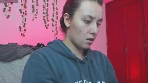 Bonnie Help me reach 500 likes online show from December 6, 2024, 12:34 am