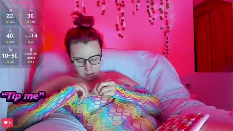 Bonnie Help me reach 500 likes online show from September 15, 2025, 12:10 am