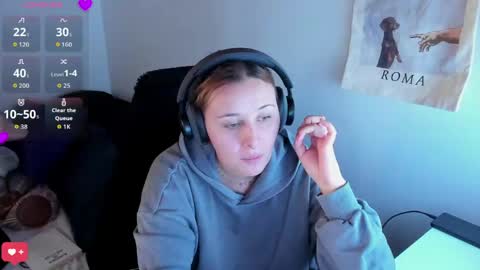 Bonnie Help me reach 500 likes online show from April 21, 2026, 6:34 pm