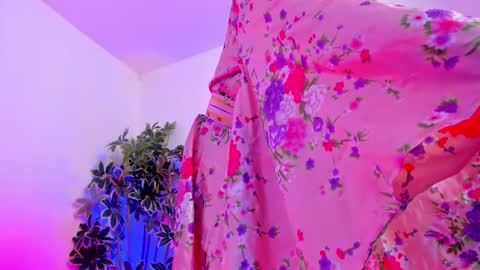   online show from September 20, 2025, 12:00 am