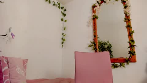   online show from April 8, 2026, 7:47 pm