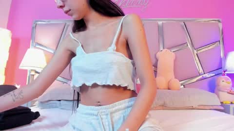 Snapshot of bonniepark_ chatting on March 4, 2025, 2:32 pm Bonnie online show from March 4, 2025, 2:32 pm