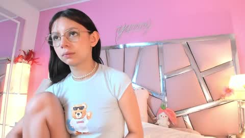Snapshot of bonniepark_ chatting on May 6, 2026, 1:16 pm Bonnie online show from May 6, 2026, 1:16 pm