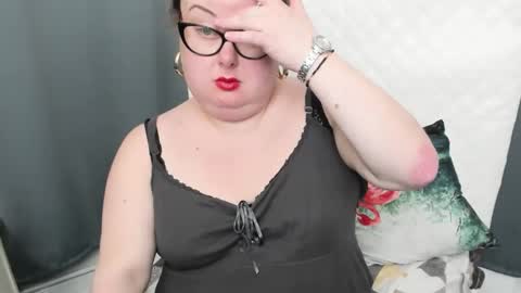 Bonnie online show from December 31, 2024, 9:53 am