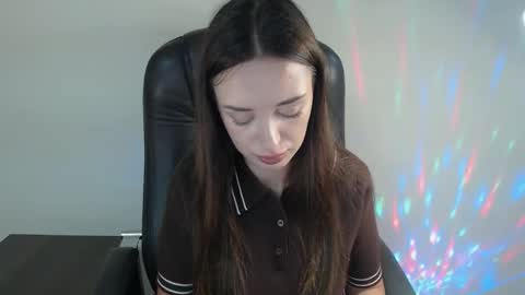 Bonnie online show from September 19, 2025, 6:26 am