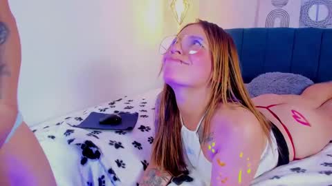 bonny_and_carrot online show from February 20, 2025, 7:41 pm