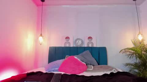 bonny_and_carrot online show from March 6, 2025, 10:47 pm