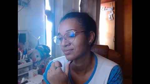 Queen Bon Vivantt online show from February 6, 2025, 1:10 pm