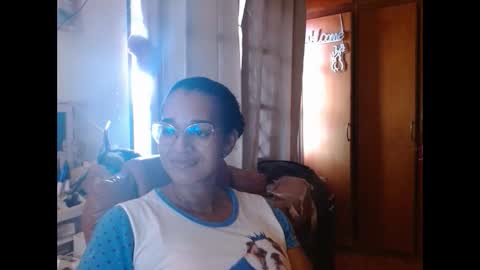 Queen Bon Vivantt online show from February 6, 2025, 7:40 pm