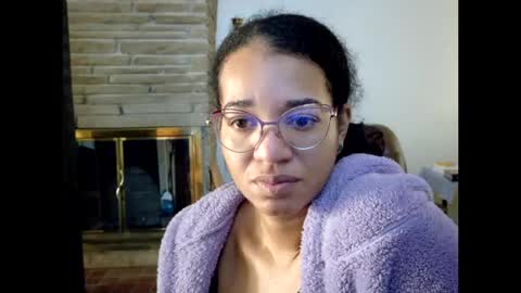 Queen Bon Vivantt online show from October 13, 2025, 1:11 pm