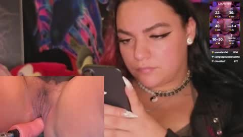 Snapshot of booboosperfectfacefuck chatting on April 28, 2026, 6:29 am Nova sub to my fan club for free pms and sexy sloppy videos online show from April 28, 2026, 6:29 am