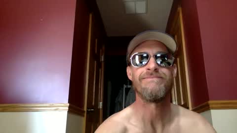 Milkman online show from April 10, 2026, 1:49 pm