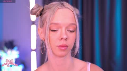 Alina online show from April 10, 2026, 7:02 am