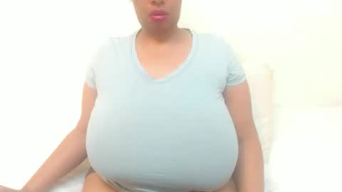 boobyqueen online show from April 7, 2026, 10:05 am