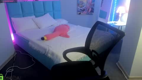 Milena online show from April 8, 2026, 2:55 am