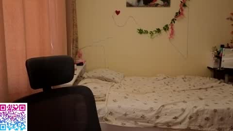 Snapshot of booozekirs_ chatting on May 18, 2026, 3:02 am Milena online show from May 18, 2026, 3:02 am