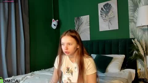 Snapshot of booozekirs_ chatting on May 25, 2026, 2:39 am Milena online show from May 25, 2026, 2:39 am