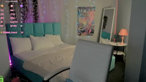 Snapshot of booozekirs_ chatting on May 27, 2026, 3:14 am Milena online show from May 27, 2026, 3:14 am