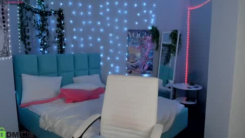 Snapshot of booozekirs_ chatting on May 28, 2026, 3:15 am Milena online show from May 28, 2026, 3:15 am
